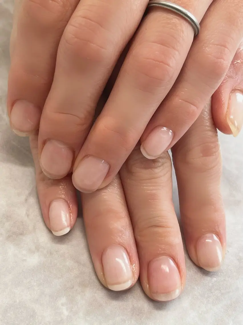 ネイル クリアネイル ワンカラーネイル ハンドネイル Nailsalon C.U.Eのネイルデザイン