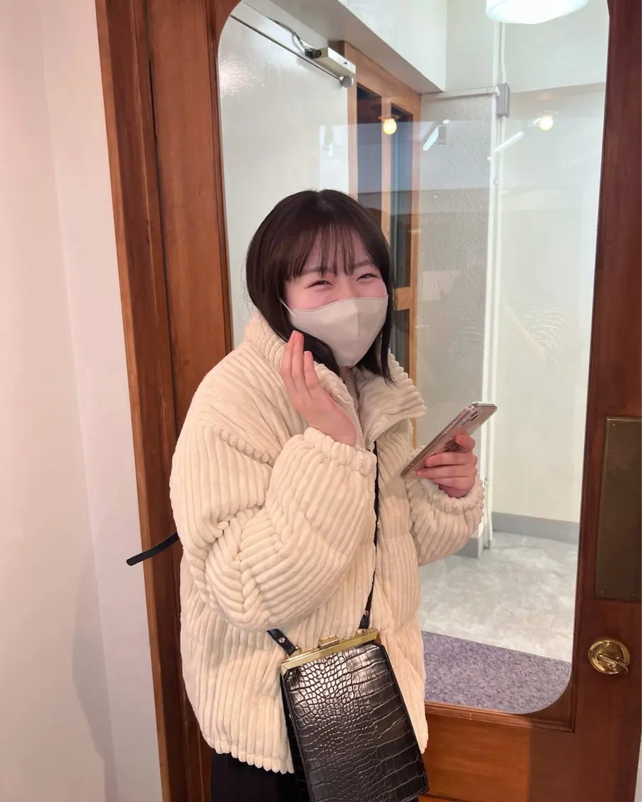 カラー aiko【艶カラー ・ミニモ年内で終了】のヘアスタイル