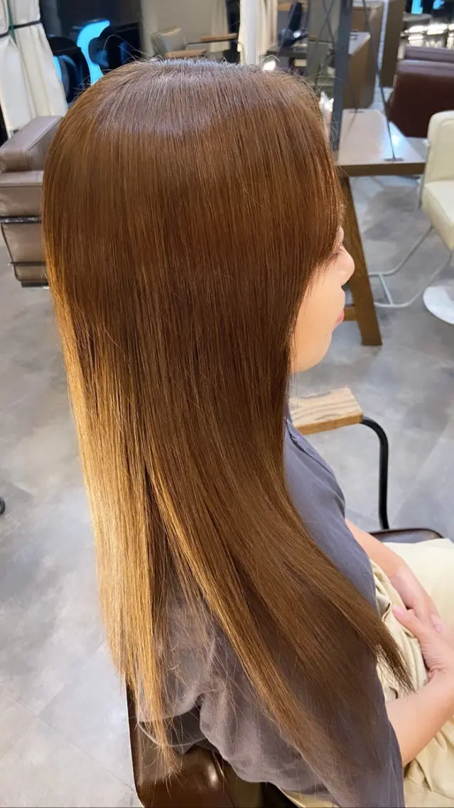 ロング カラー ベージュカラー モカベージュ トリートメント 艶髪矯正|ダイオウ シュナのヘアスタイル