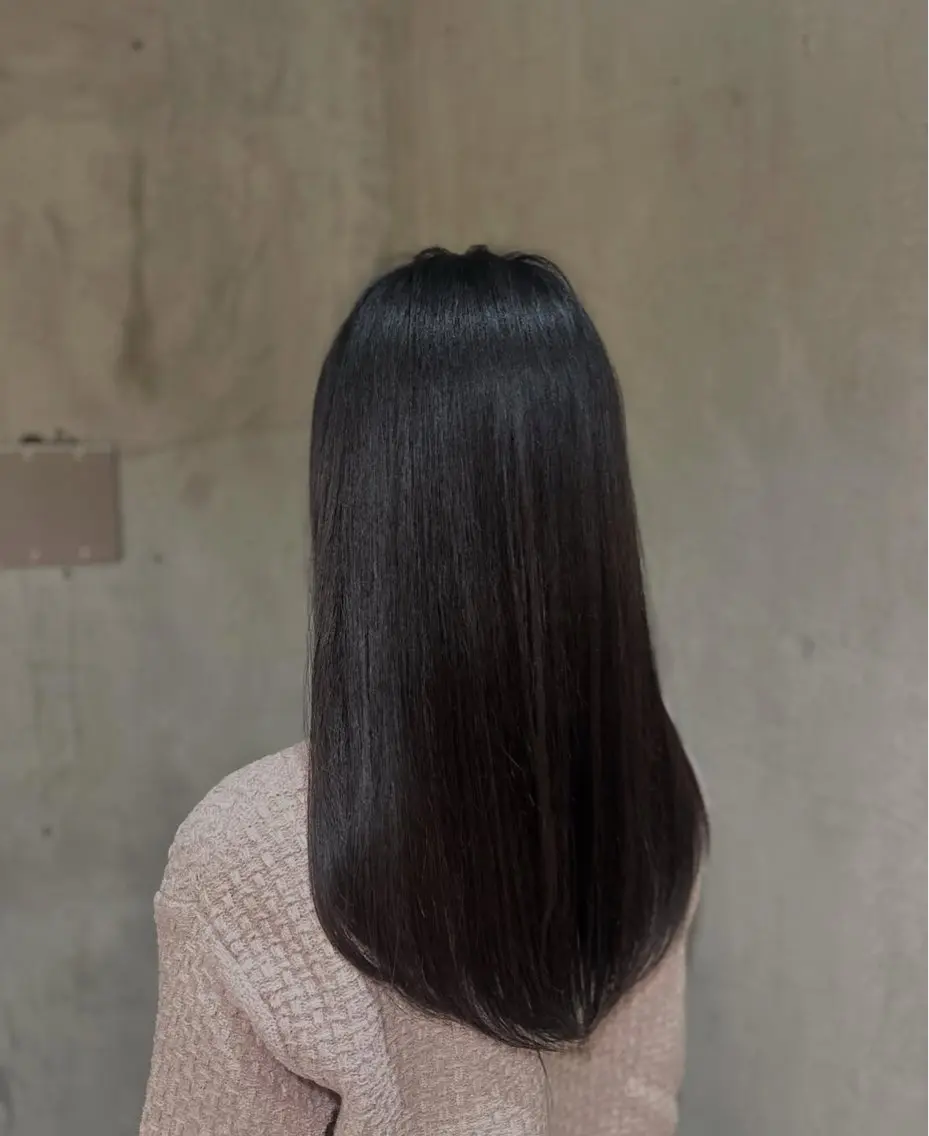 艶髪✨縮毛矯正ストレート+クイックトリートメント🧴の写真