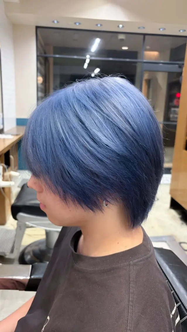ミディアム カラー パーマ メンズ キッズ メンズ韓国風 ブルーカラー ブルーグレー ブルーグレージュ 透明感カラー カット ヘアカラー 池田海斗/メンズカラ /ブリーチ特化のヘアスタイル