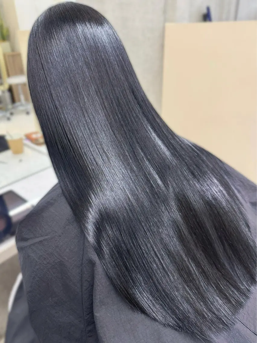 【毎朝のセットが楽になる】✨縮毛矯正推しの僕だからできる艶々サラサラの縮毛矯正✨+トリートメントの写真