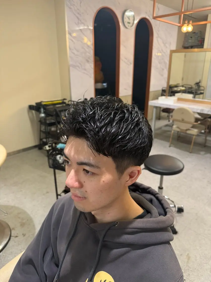 メンズ アップバング カット 🔥ユウト🔥メンズ 特化/赤み消しカラーのヘアスタイル