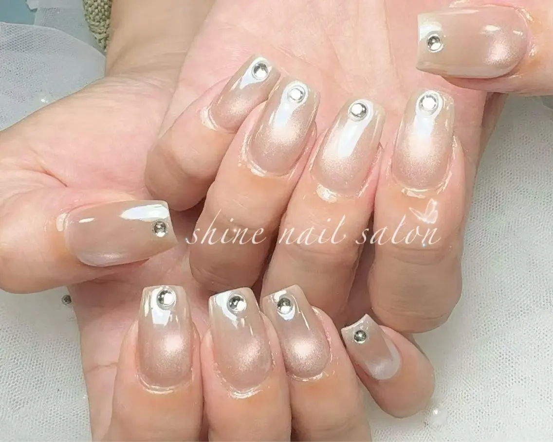 ネイル shine 長さだし専門のネイルデザイン