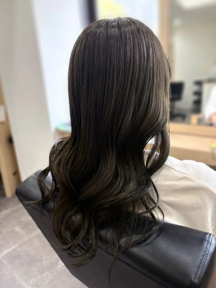 セミロング カット ヘアカラー トリートメント (kakko )のヘアスタイル