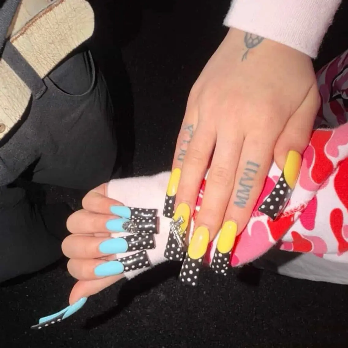 ネイル ハンドネイル IROHA nail Ami🐊🎀のネイルデザイン