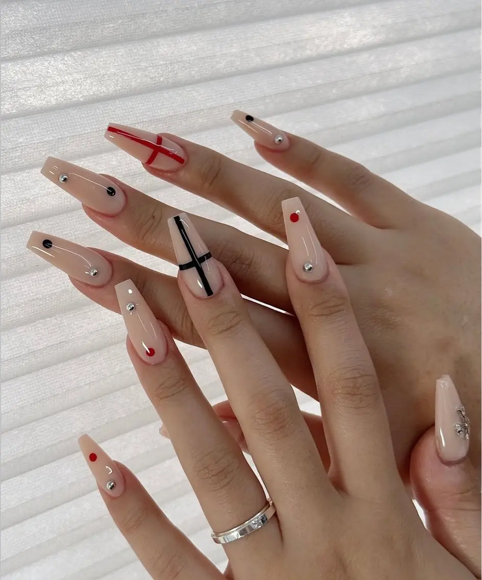 セミロング 韓国風ヘア ハンドネイル Aila Nail HanChanのネイルデザイン