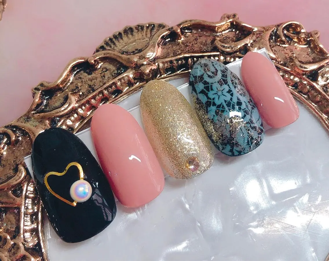 ネイル ハンドネイル CROWN プライベートサロンのネイルデザイン