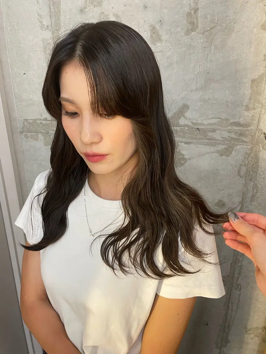 セミロング カラー ブリーチ 透明感カラー トリートメント ブリーチ/ベージュ 💕/momoaのヘアスタイル