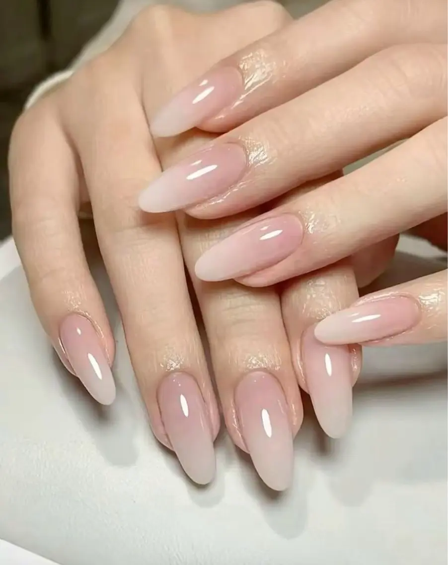 ネイル オーロラネイル ブルー チークネイル 長さ出し フットネイル ハンドネイル Kaki ちゃんのネイルデザイン