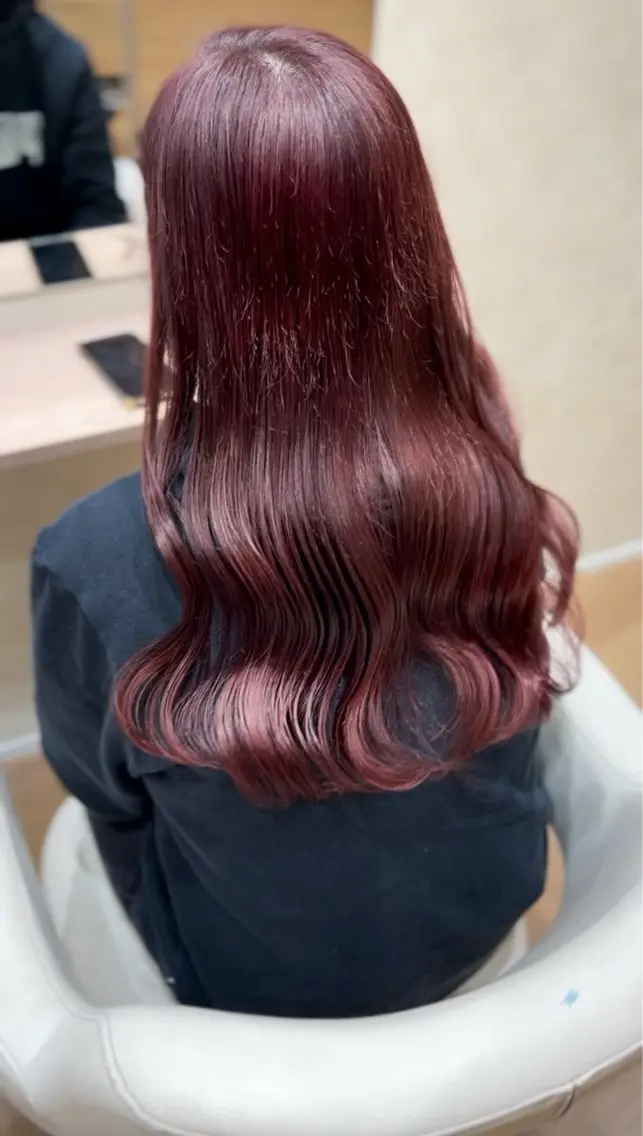 ロング カラー ヘアカラー トリートメント 砂野 真璃奈のヘアスタイル