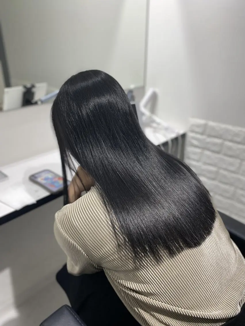 美髪矯正＋最高級髪質改善ケラチントリートメント＋エヌドットカラーの写真
