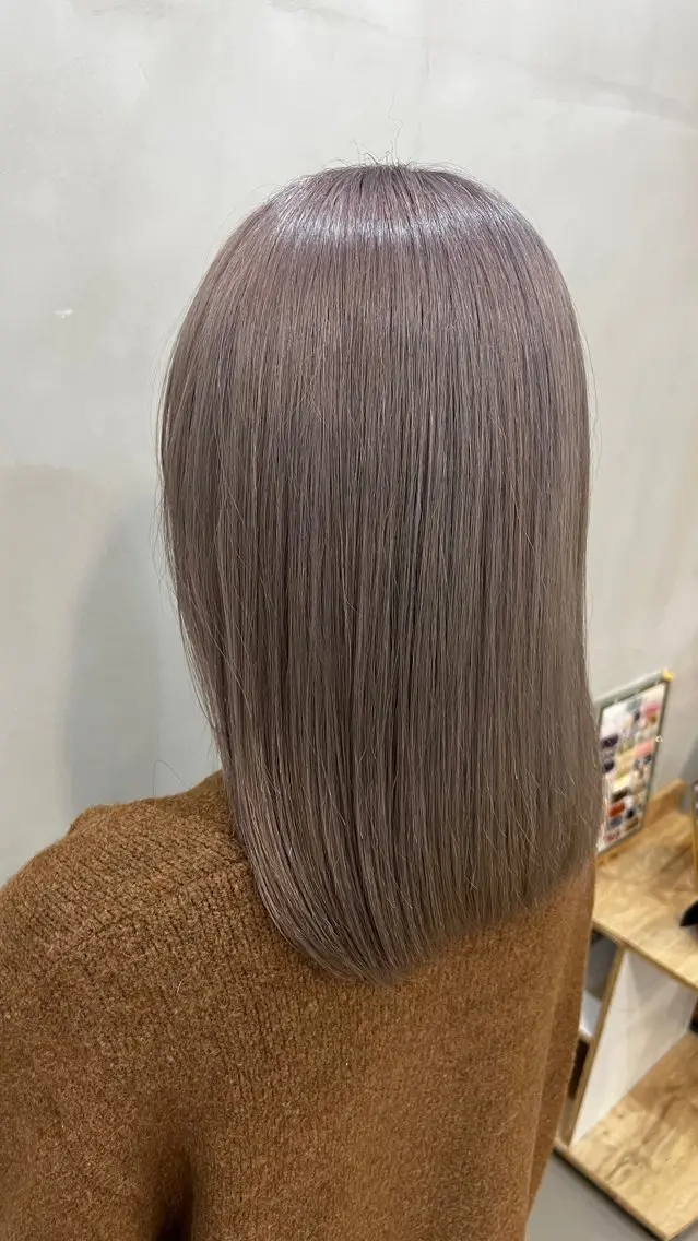 カラー グレージュ ミルクティーグレージュ カットモデル募集中 ヤマダ レオのヘアスタイル