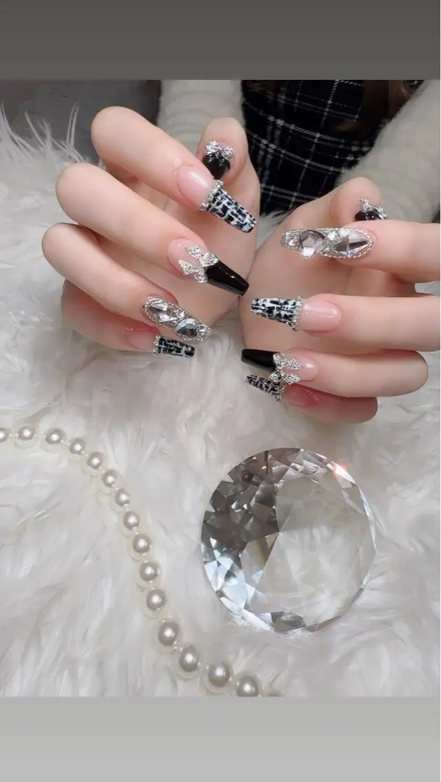 ネイル ロングネイル リボン スカルプネイル ツイードネイル nail salon azuのネイルデザイン