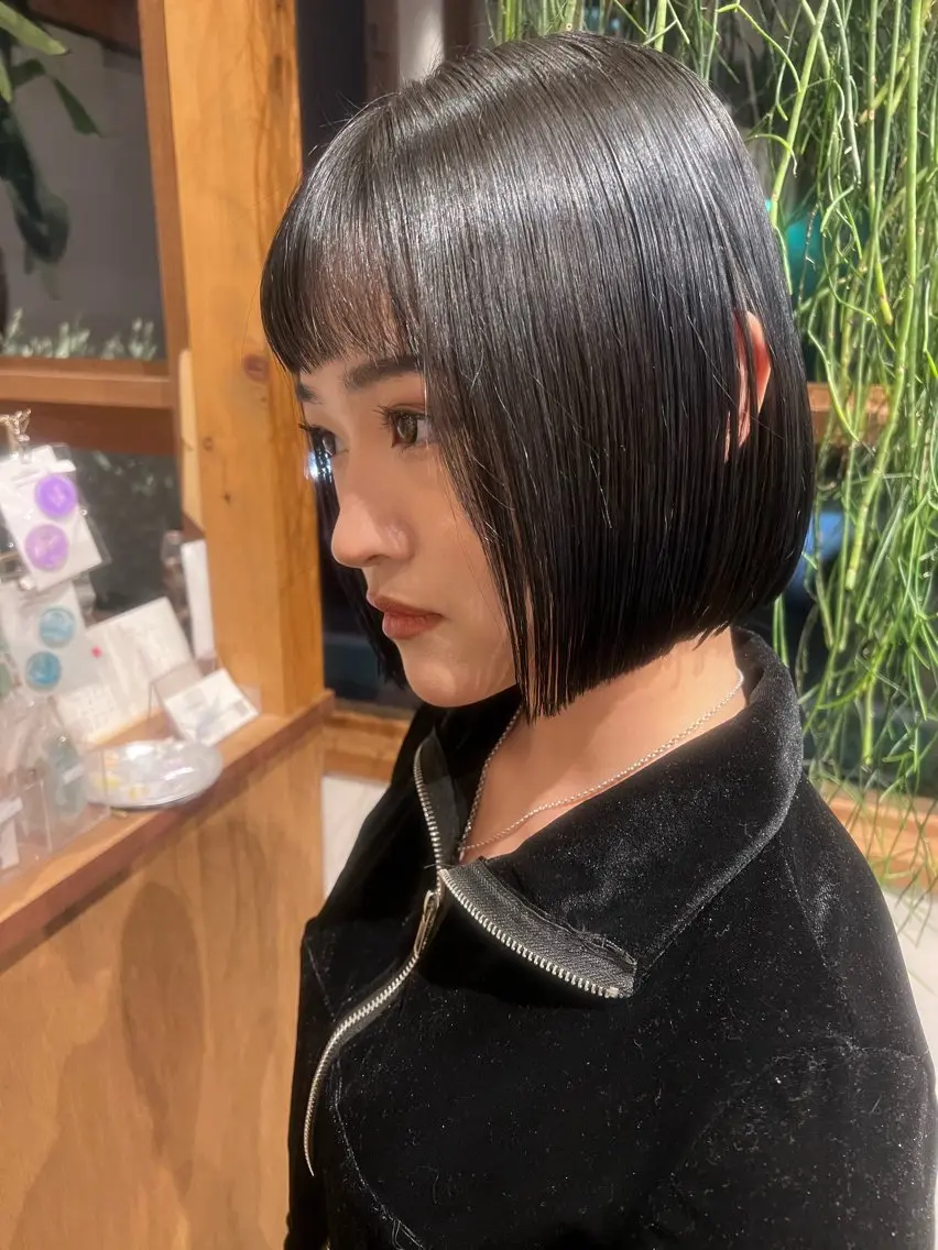 ショート カラー カット ENIF 大島 芽生のヘアスタイル