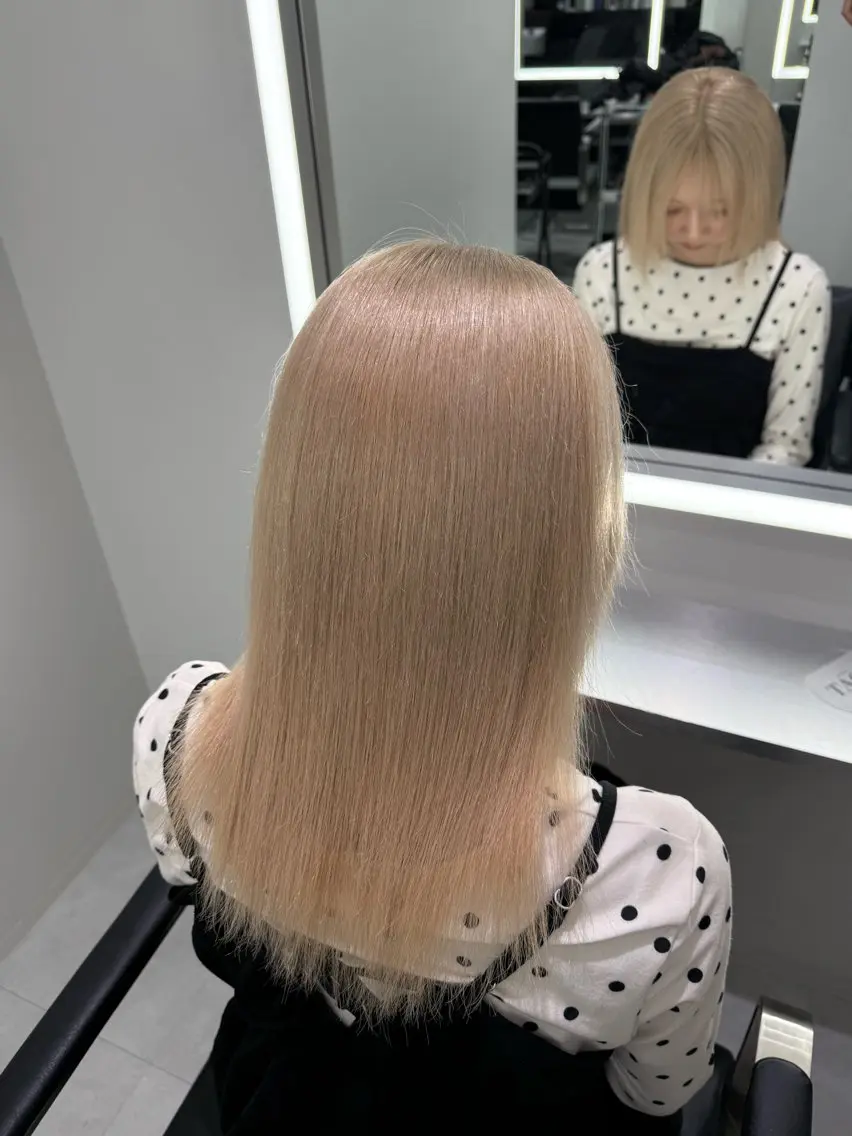 ミディアム tace新宿 めいのヘアスタイル