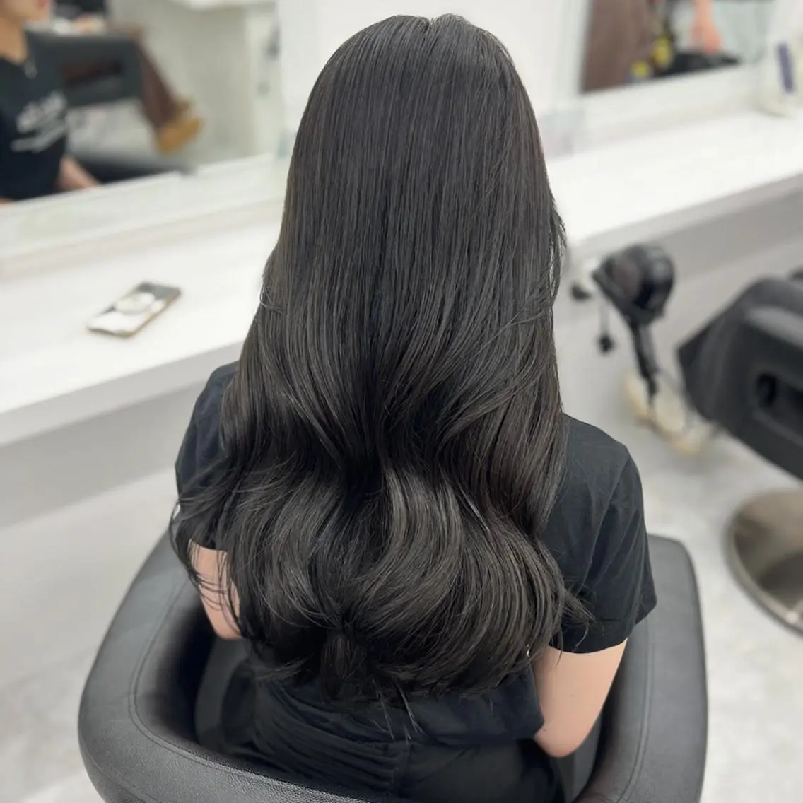 カラー 夏のトレンドヘア🤍 BABY上野のヘアスタイル