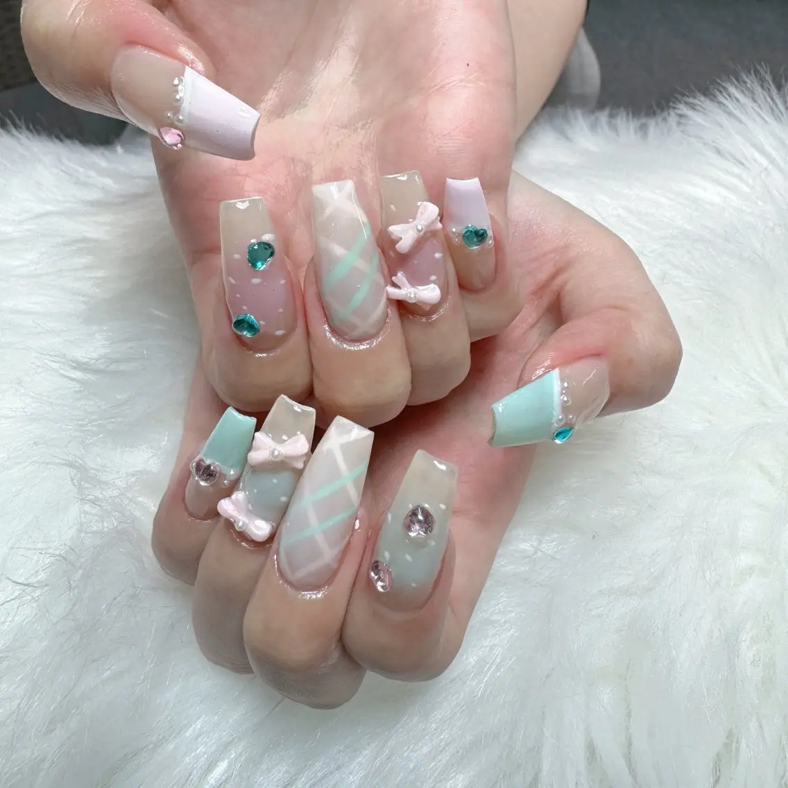 ネイル ハンドネイル 🎀nana🫧 ワンホンネイル🎀のネイルデザイン