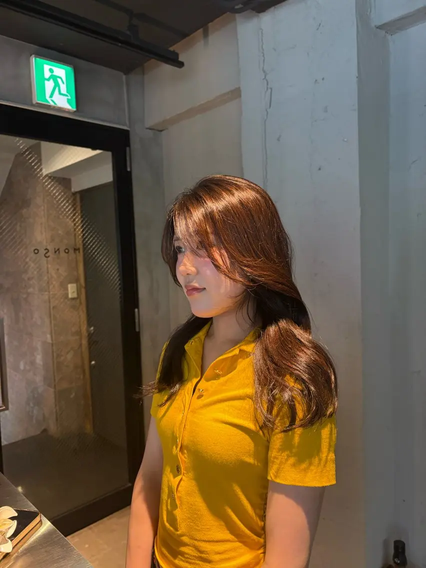 ロング ヘアカラー トリートメント 透明感・美髪 monsoワニベユナのヘアスタイル