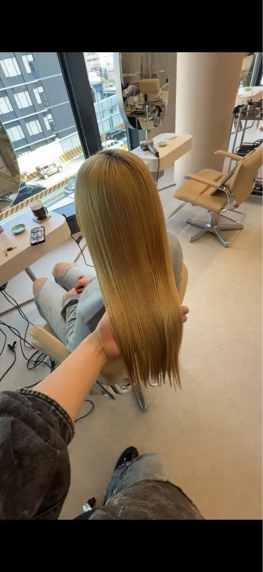 ロング 縮毛矯正 💛ブリーチカラー /ブリーチ縮毛💛のヘアスタイル