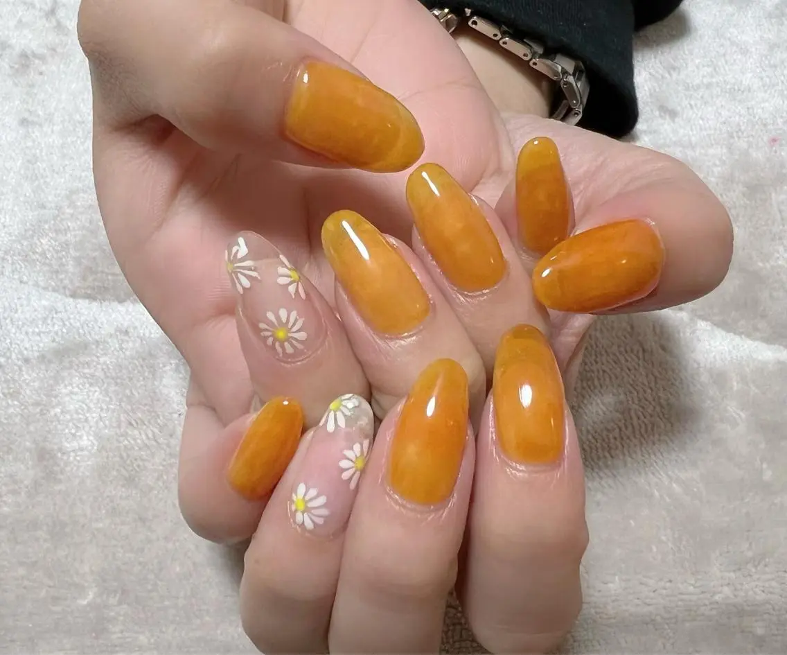 ネイル t. yoshizawaのネイルデザイン