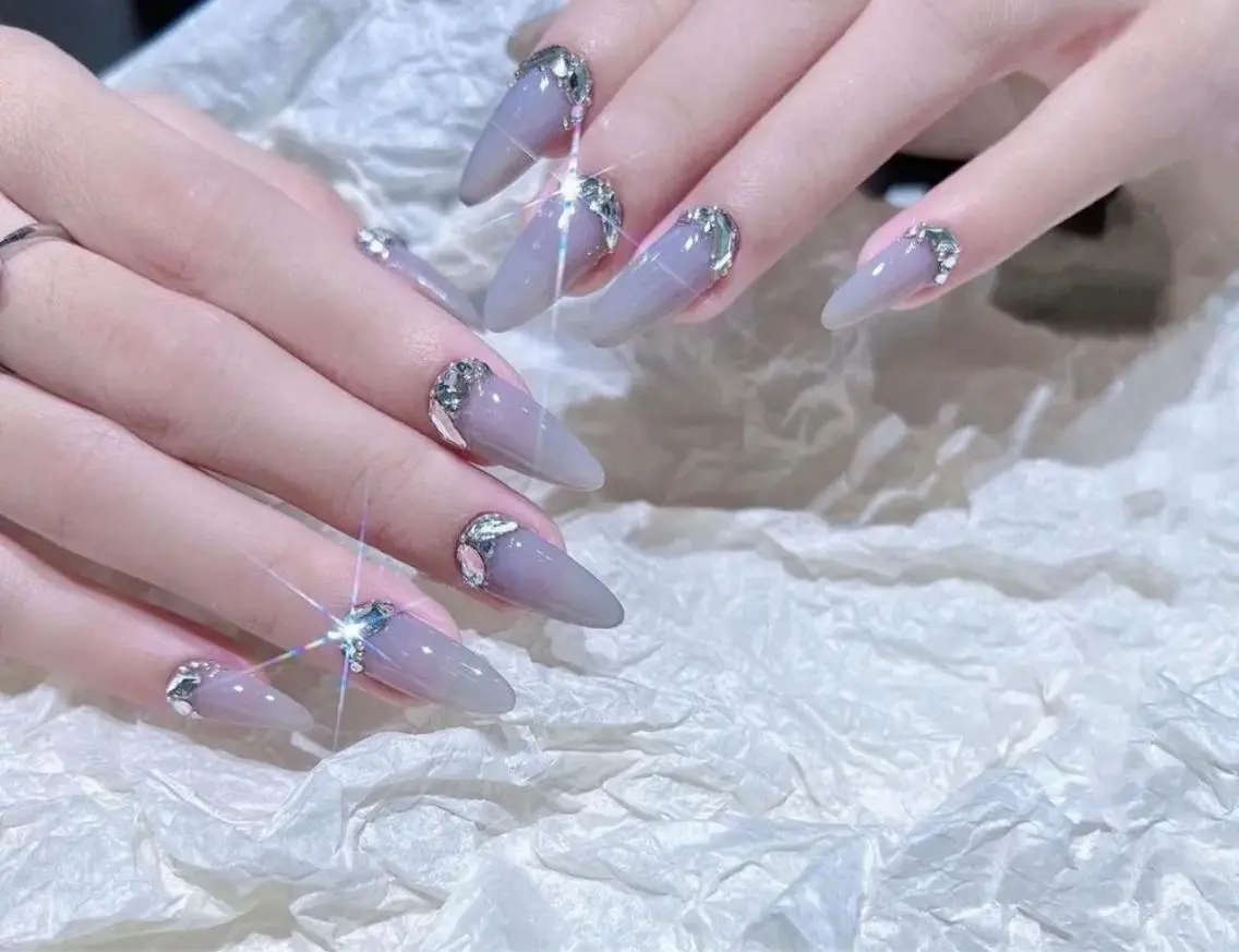 ネイル M🌷nail 長さだし専門店のネイルデザイン