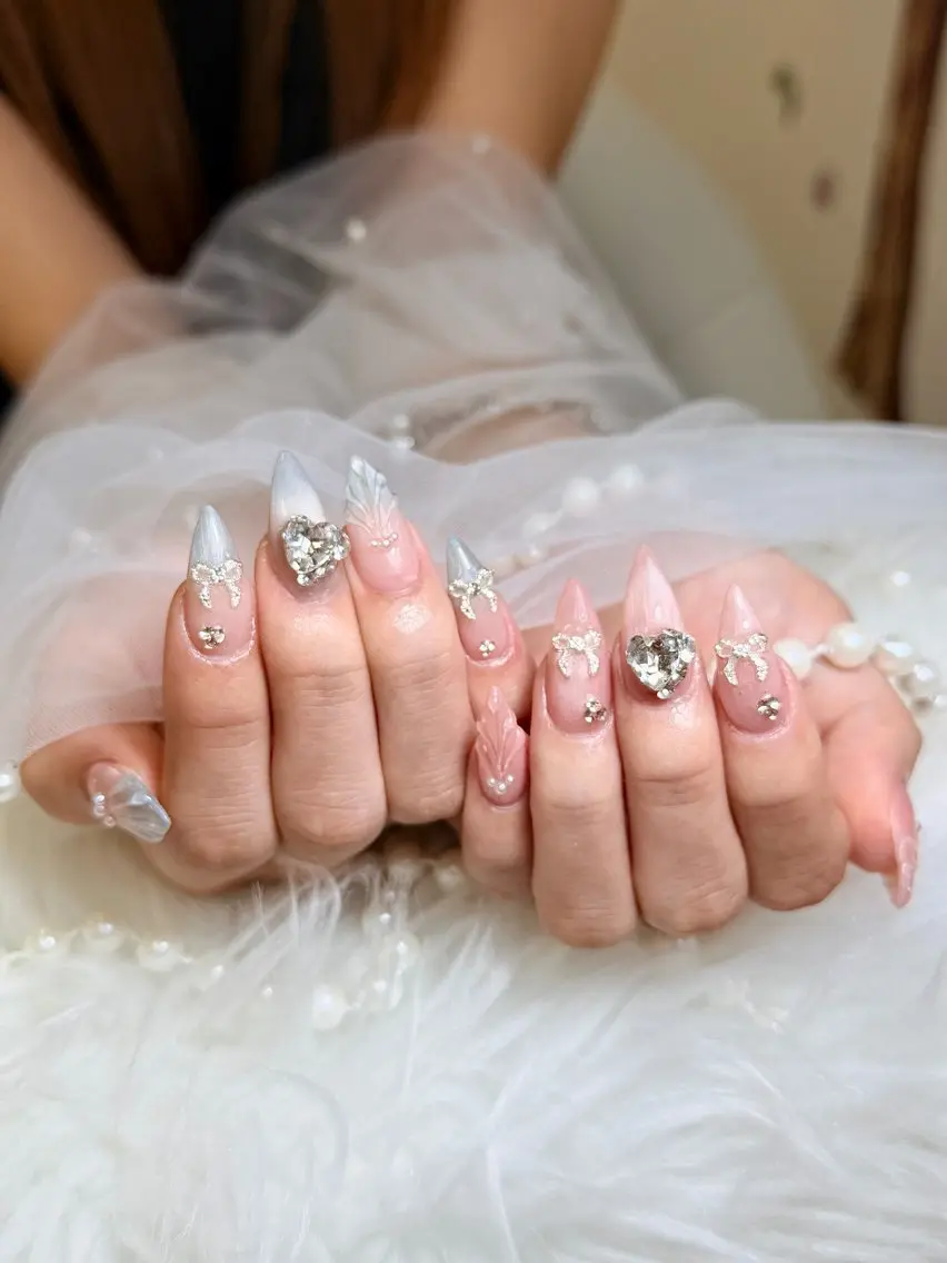 ネイル チークネイル 長さ出し フットネイル 韓国ネイル マグネットネイル ハンドネイル ハンドケア AN NAIL 高田馬場_HOAのネイルデザイン