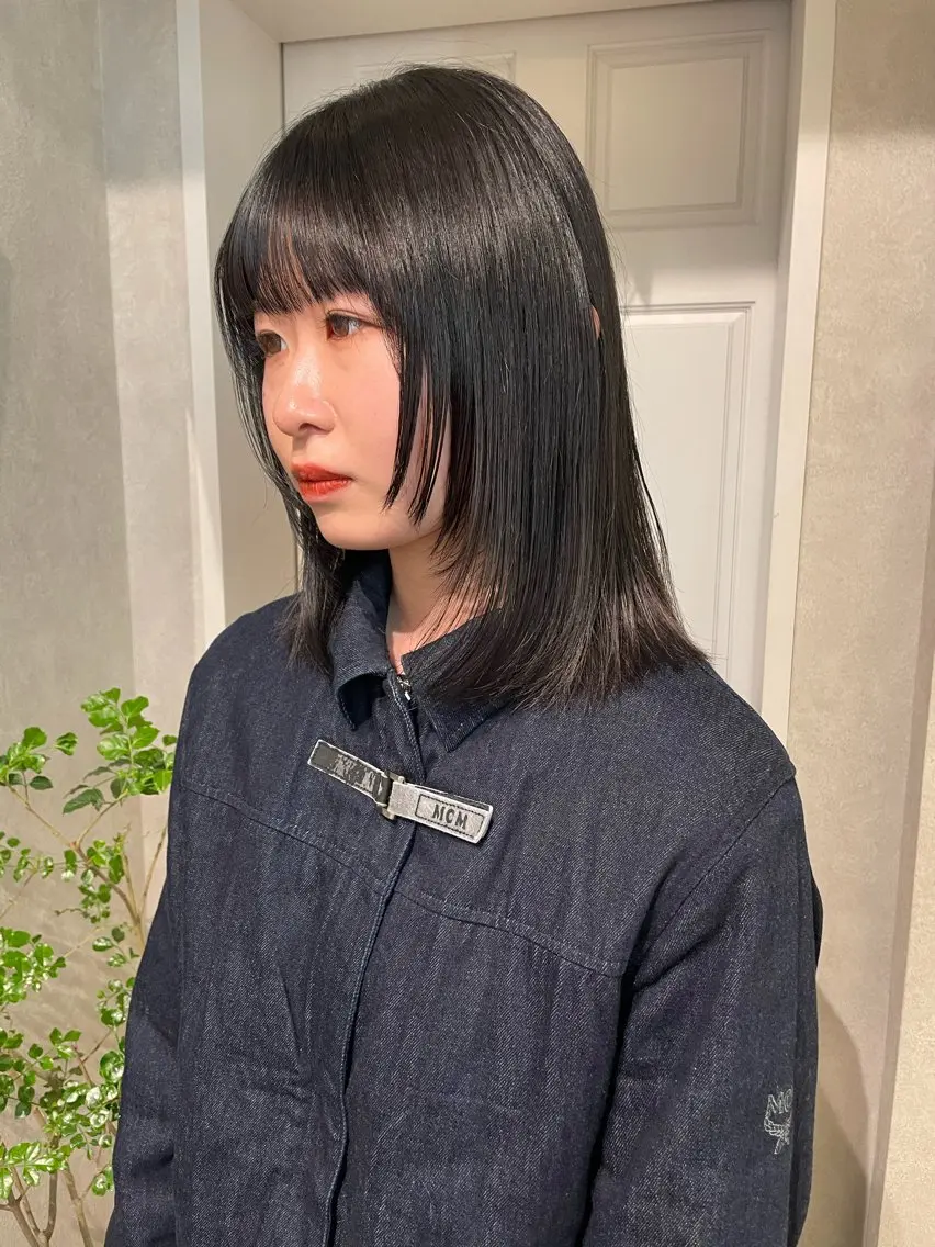 ミディアム カラー ヘアカラー トリートメント ナチュラル透明感🌱 小山美樹子のヘアスタイル