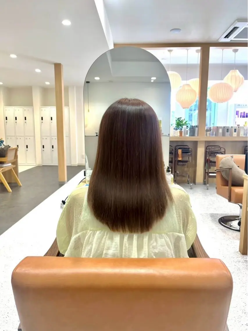 カラー ヘアカラー afloat rauのヘアスタイル