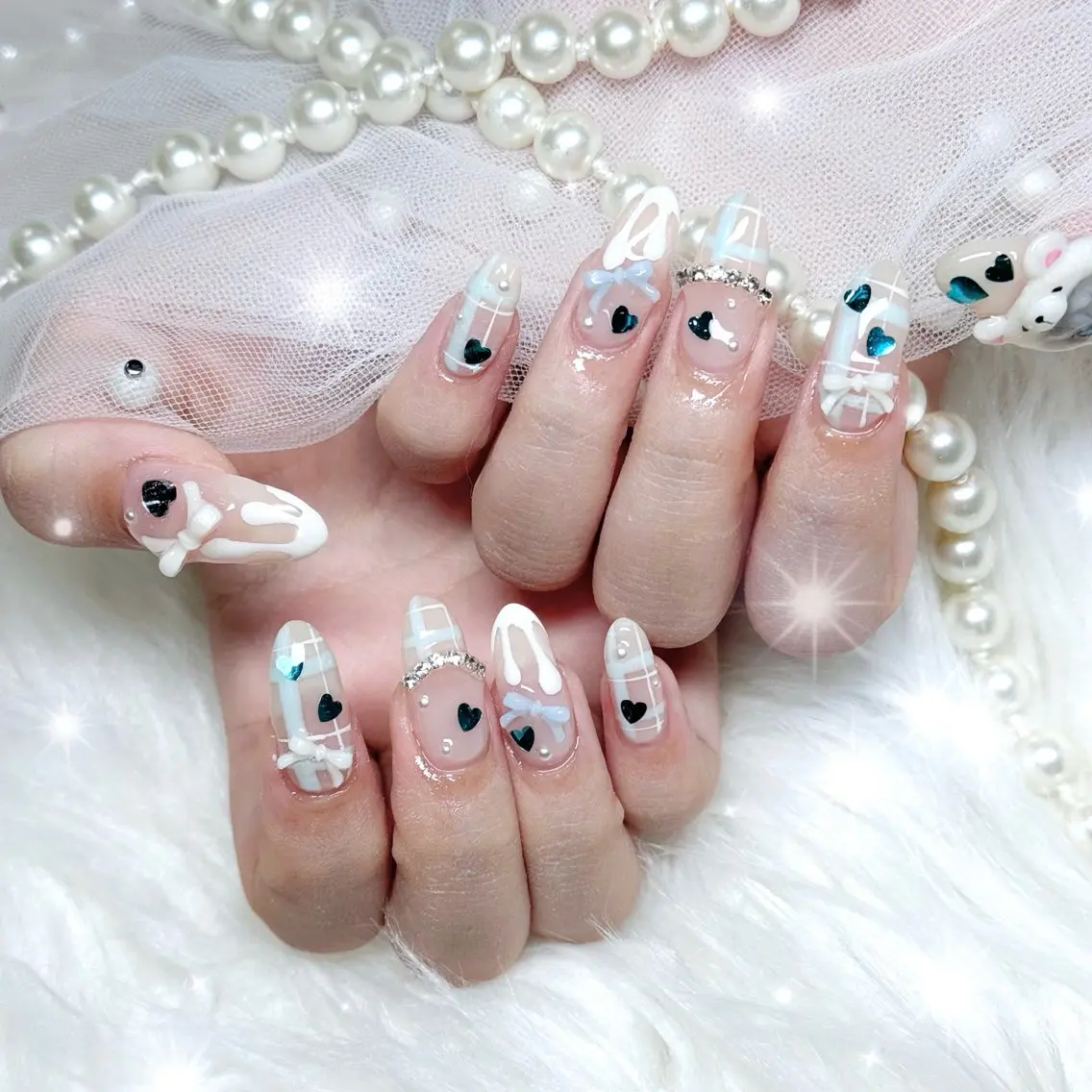 ネイル ホワイト ハンドネイル 🎀Mai 🎀のネイルデザイン