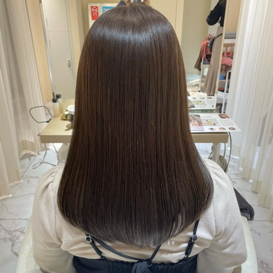 セミロング アッシュ 髪質改善 トリートメント ヘアカラー トリートメント ヘッドスパ マホ/日吉/髪質改善 /レイヤー/ガーリーのヘアスタイル