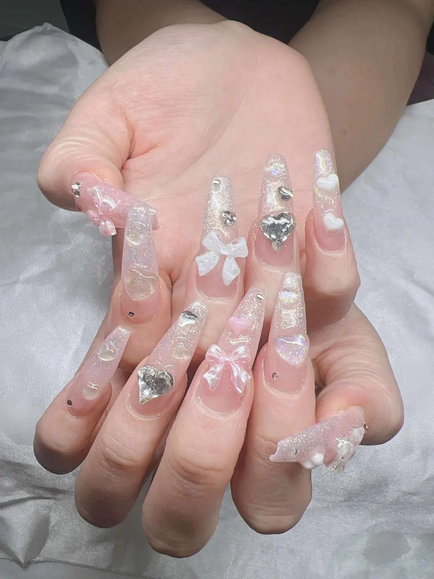 ネイル ハンドネイル Lee Nailsのネイルデザイン
