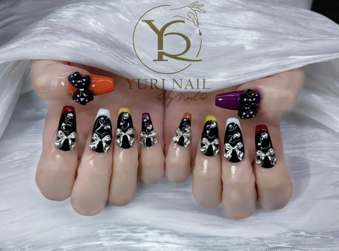 ネイル チークネイル フットネイル フレンチネイル グラデーション キラキラネイル ハンドネイル フットネイル ハンドケア YURI Nail Funabashiのネイルデザイン