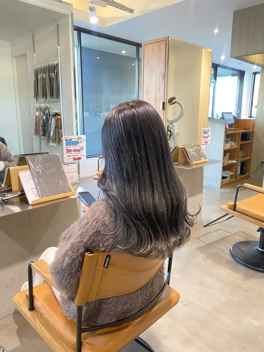 カラー tote. 成瀬晃のヘアスタイル