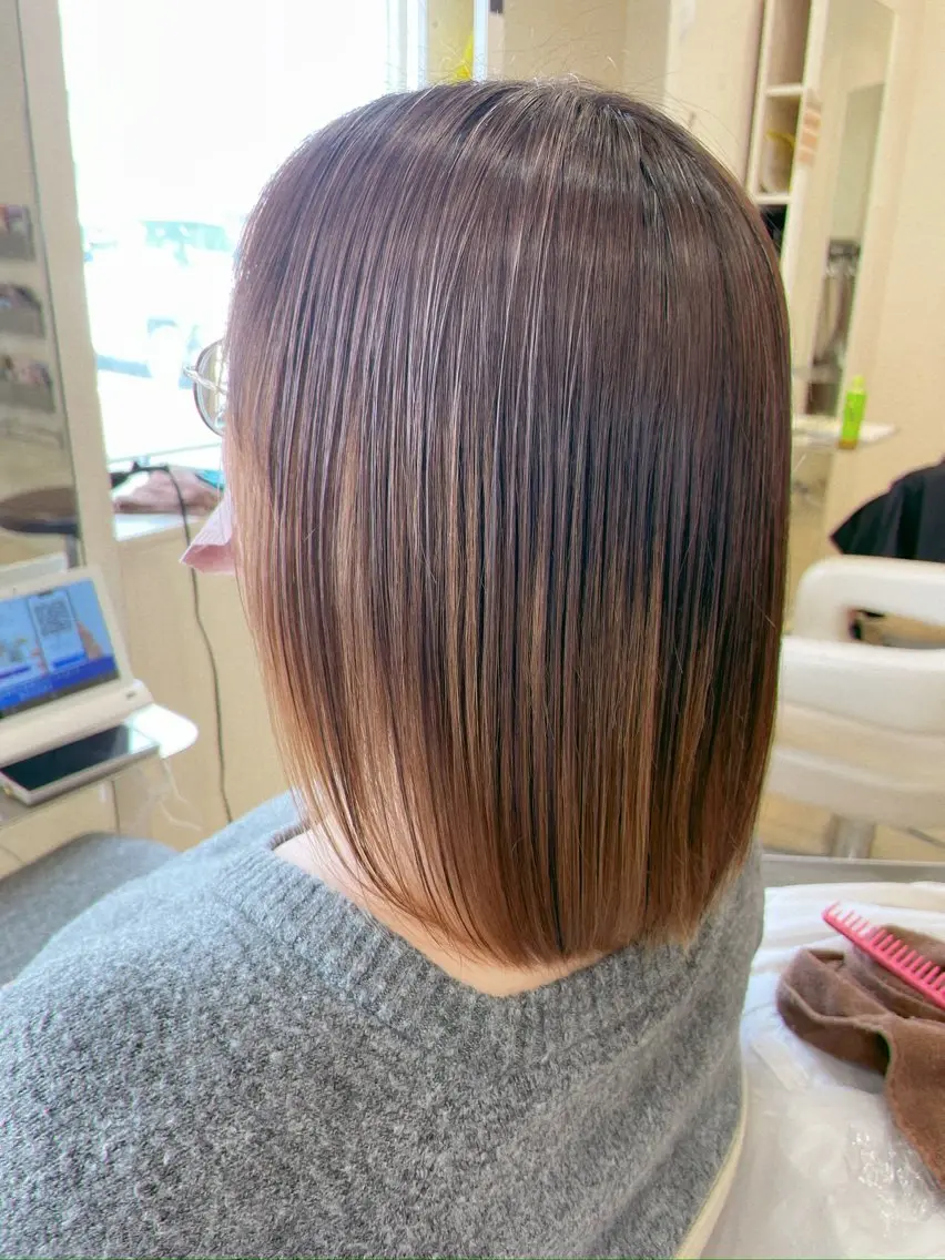 ミディアム 酸性ストレート LiTA 浜線店 かなえみゆうのヘアスタイル