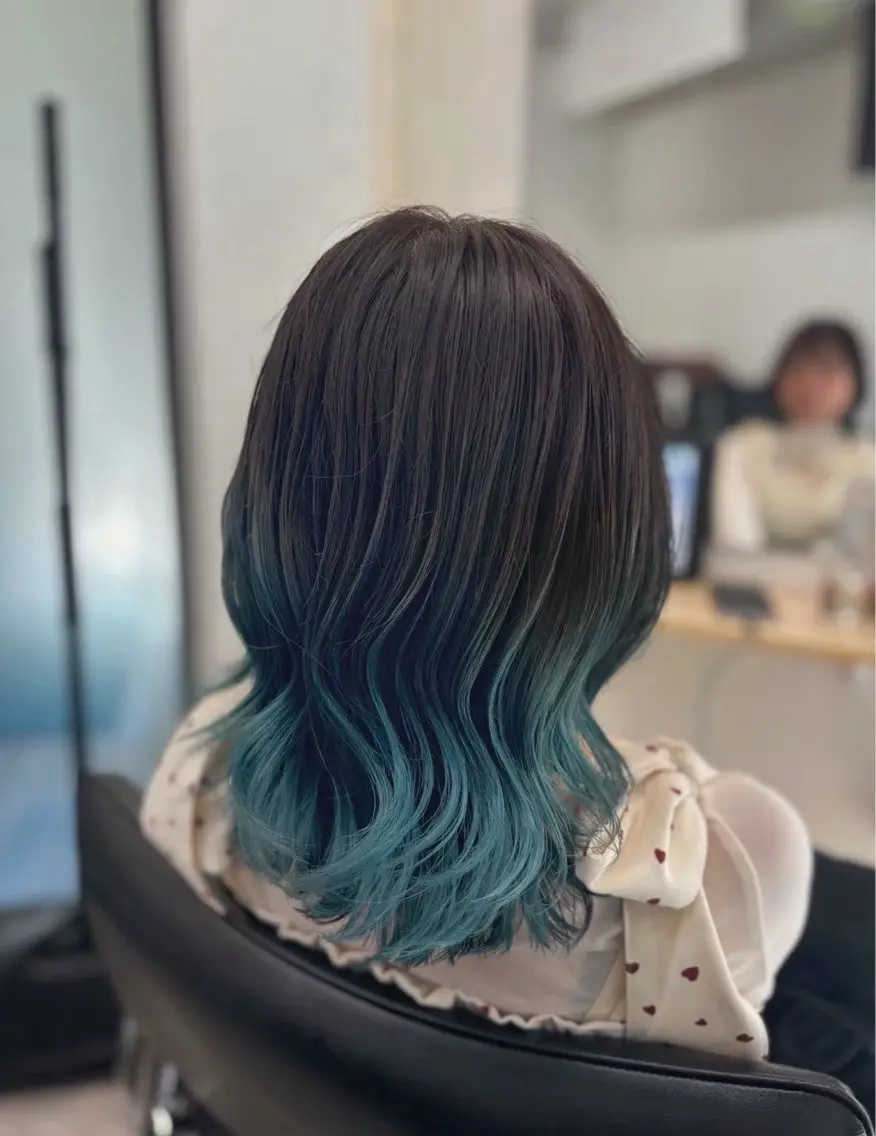 セミロング Riho ブリーチモデル募集中のヘアスタイル