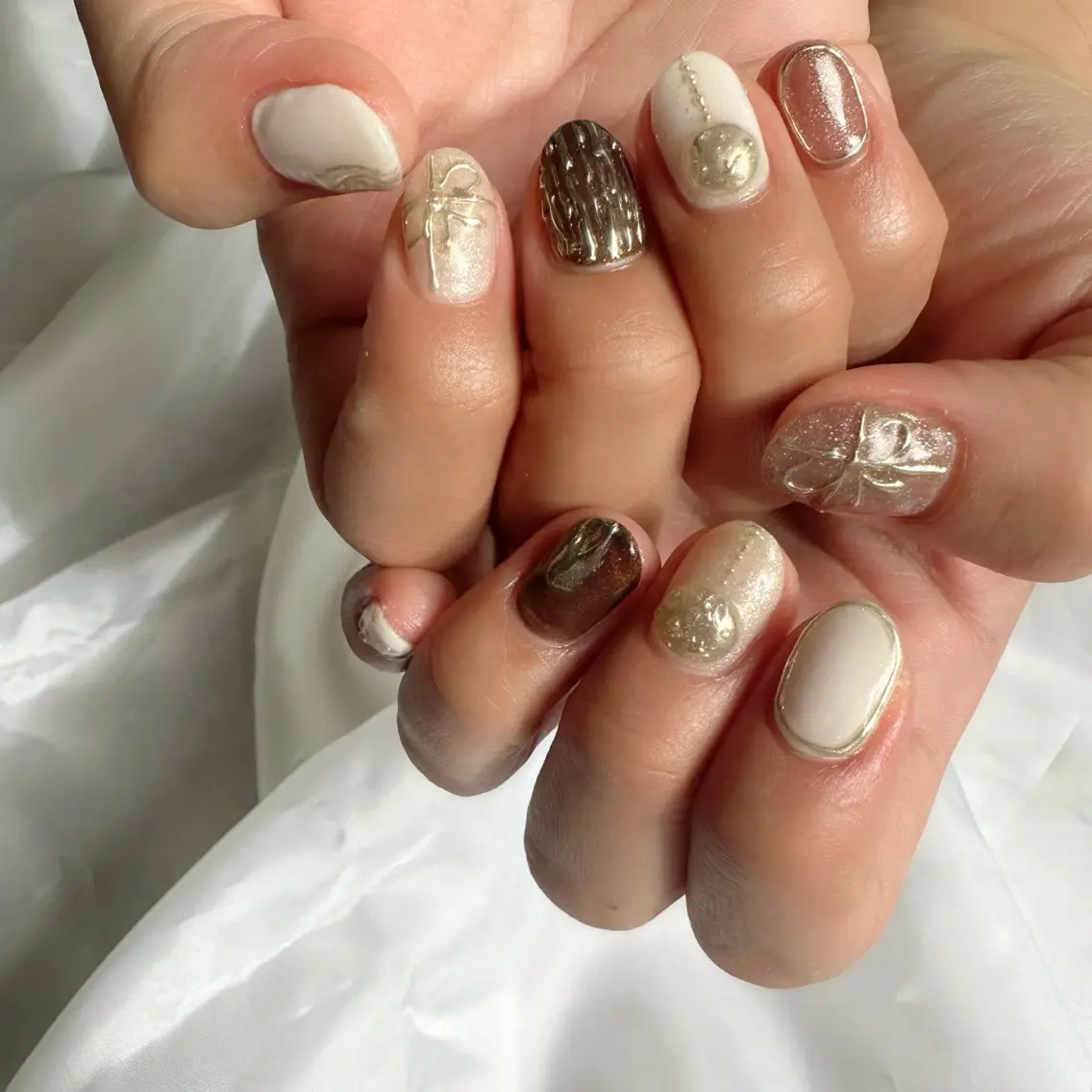 ネイル アートネイル 氷ネイル・うるうるネイル 韓国ネイル ミラーネイル ニュアンスネイル 🪞KAPE NAIL 🪞のネイルデザイン