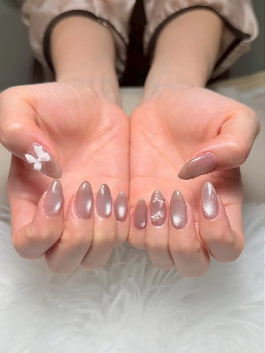 ネイル オーロラネイル チークネイル 長さ出し フラッシュネイル フレンチネイル ハンドネイル Orla nail salonのネイルデザイン