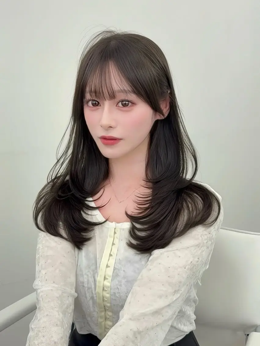 ロング カラー 小顔カット カット ヘアカラー トリートメント 韓国ヘア/レイヤー/ 顔まわり足立遥奈のヘアスタイル