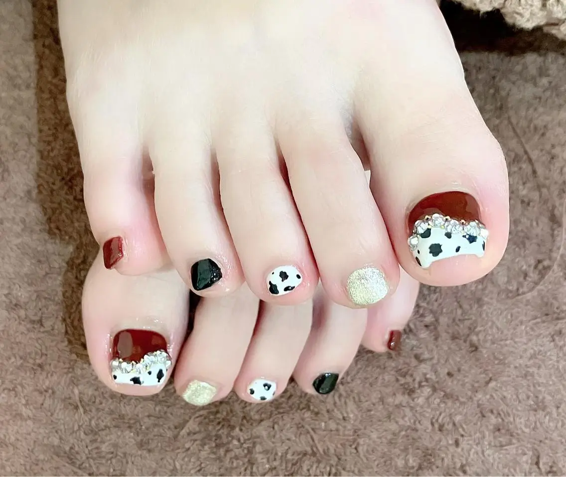 ネイル 🍒当日もOK🍒 𝑳𝑼𝑵𝑨花井のネイルデザイン