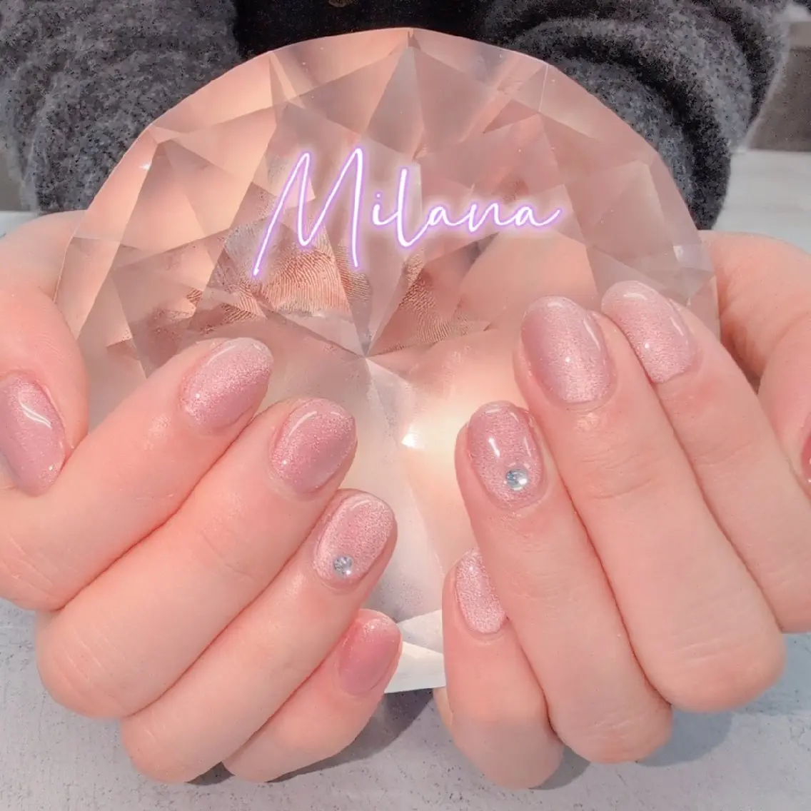 ネイル マグネットネイル ワンカラーネイル ストーンネイル ハンドネイル Milana 川瀬のネイルデザイン