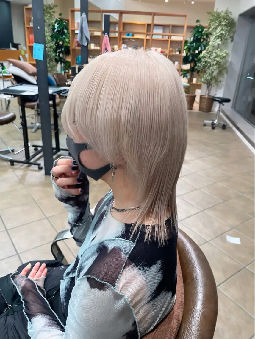 【カット】+【ブリーチ3回】+【イルミナカラー】の写真