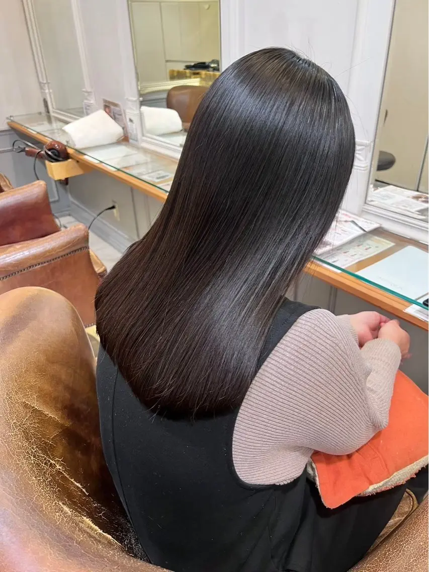 ロング カラー 横浜⭐️ブリーチ モデル💫あみ💫のヘアスタイル