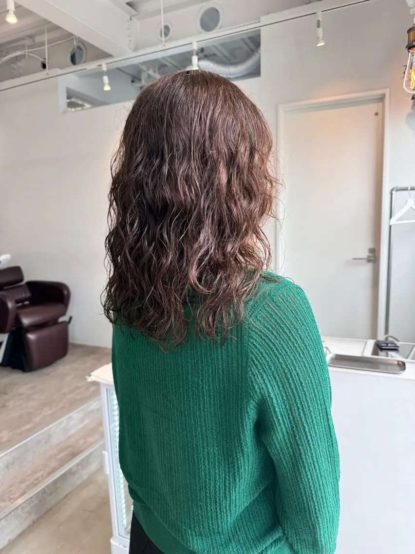 セミロング カラー パーマ カット パーマ 松坂 真衣のヘアスタイル