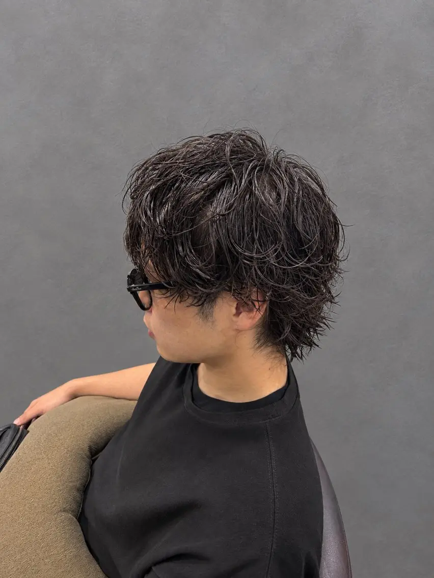 ミディアム メンズ カット パーマ 🔥メンズ特化シ ャドウ、URYU🔥のヘアスタイル