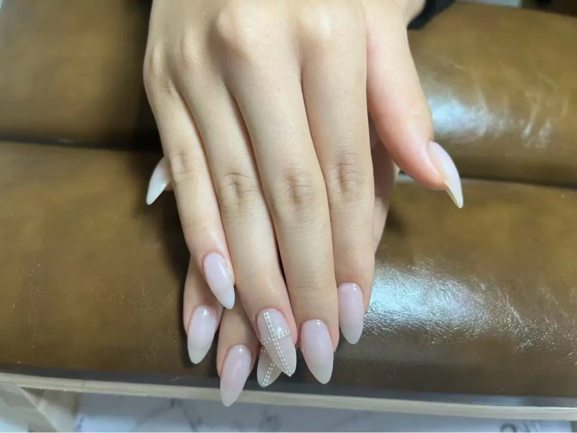 ネイル フットネイル ジェルネイル 韓国ネイル マグネットネイル 持ち込み ハンドネイル Nude シズカのネイルデザイン