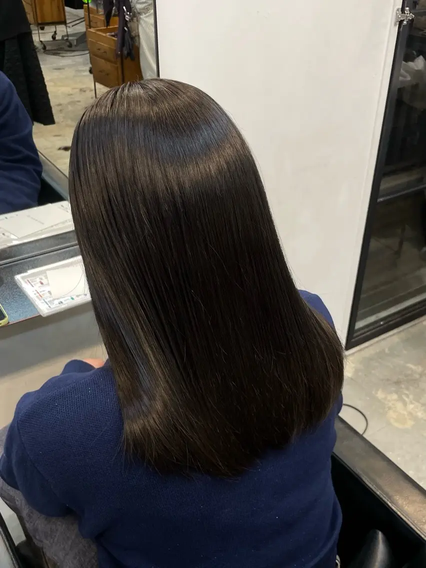 セミロング カラー ダークグレー ダークグレージュ グレージュ ヘアカラー cocoa🎀 透明感カラー/パーマのヘアスタイル
