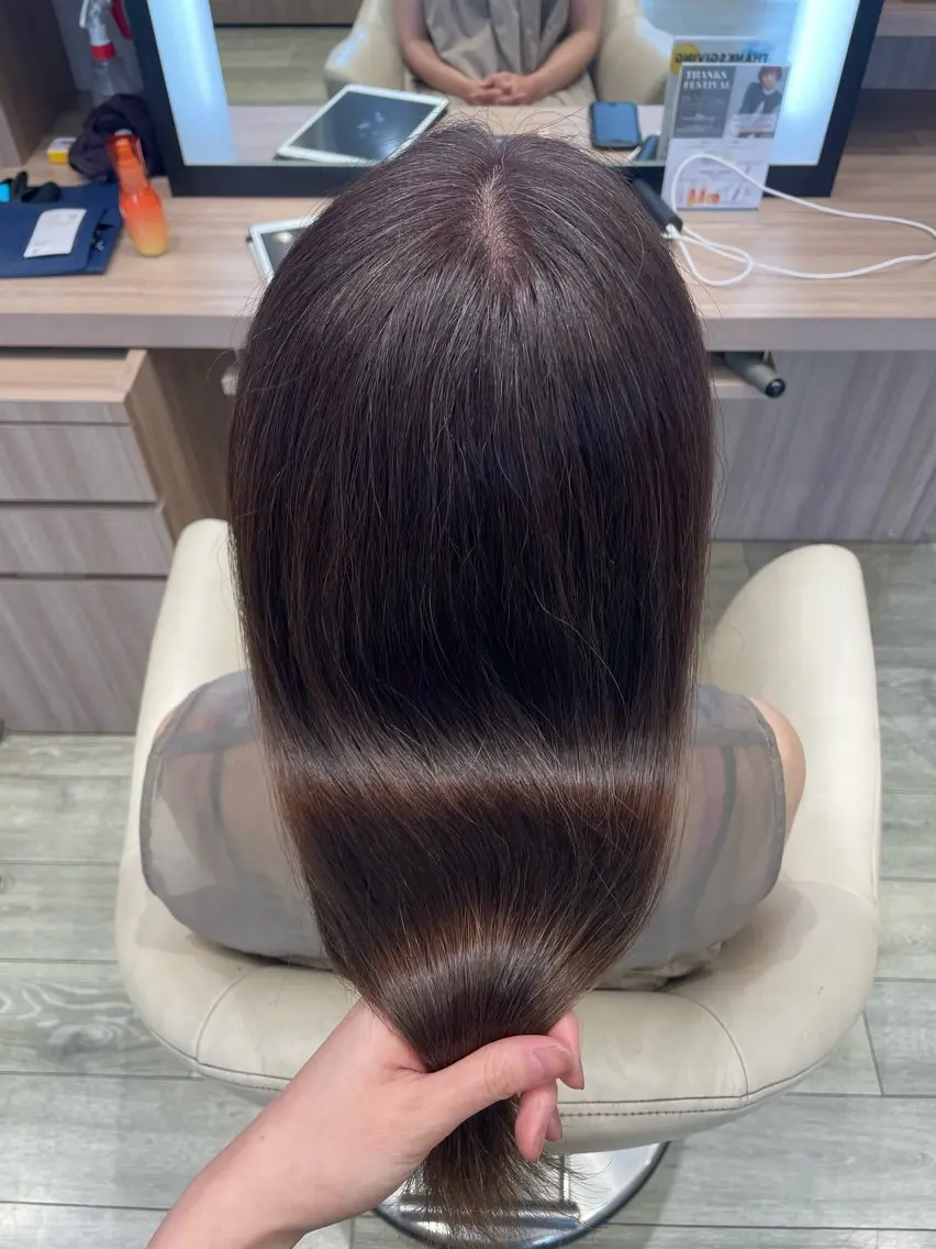ロング 髪質改善 田中 あかりのヘアスタイル