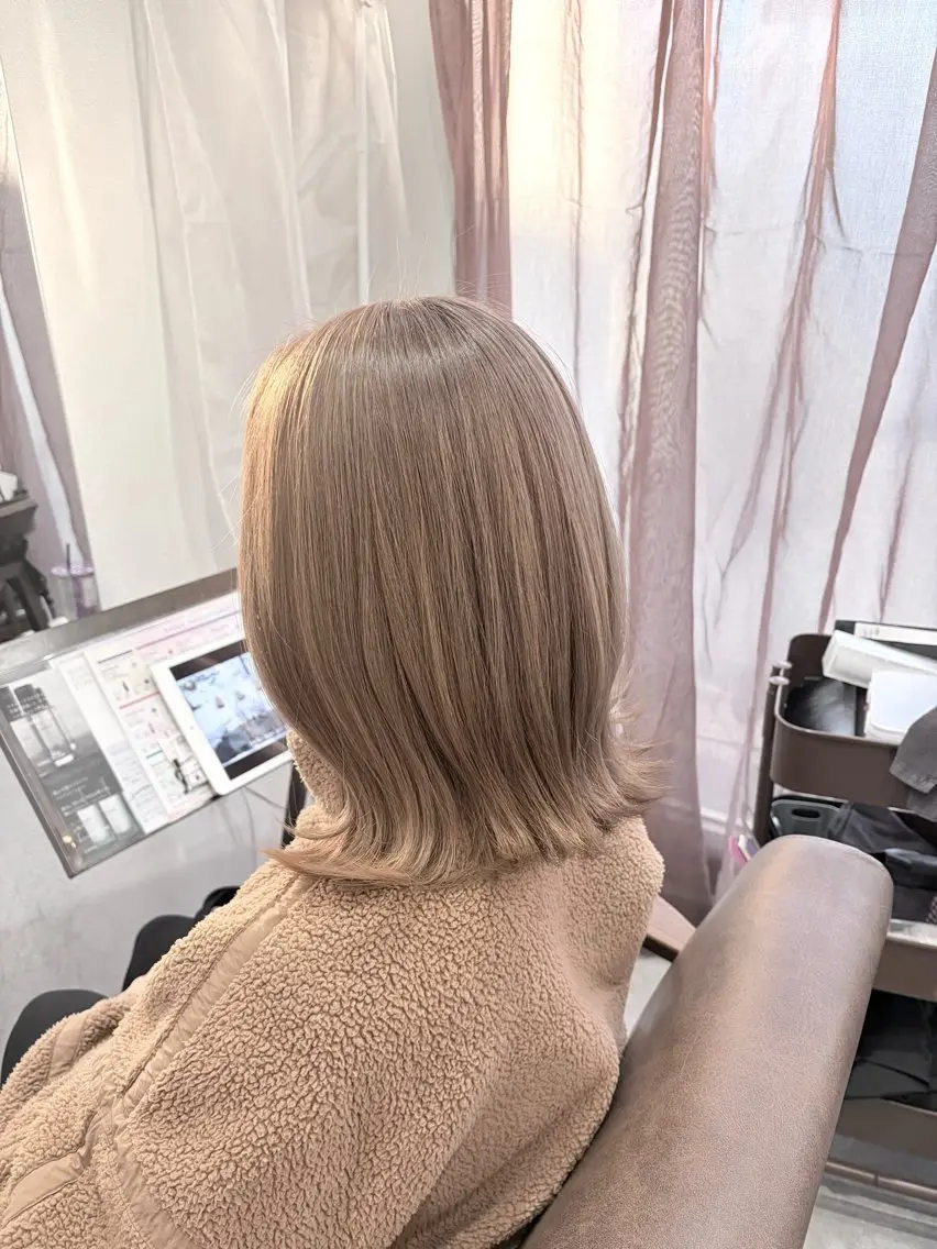 ミディアム カラー カット ヘアカラー トリートメント 🫧MITO カイレアサロン🫧のヘアスタイル