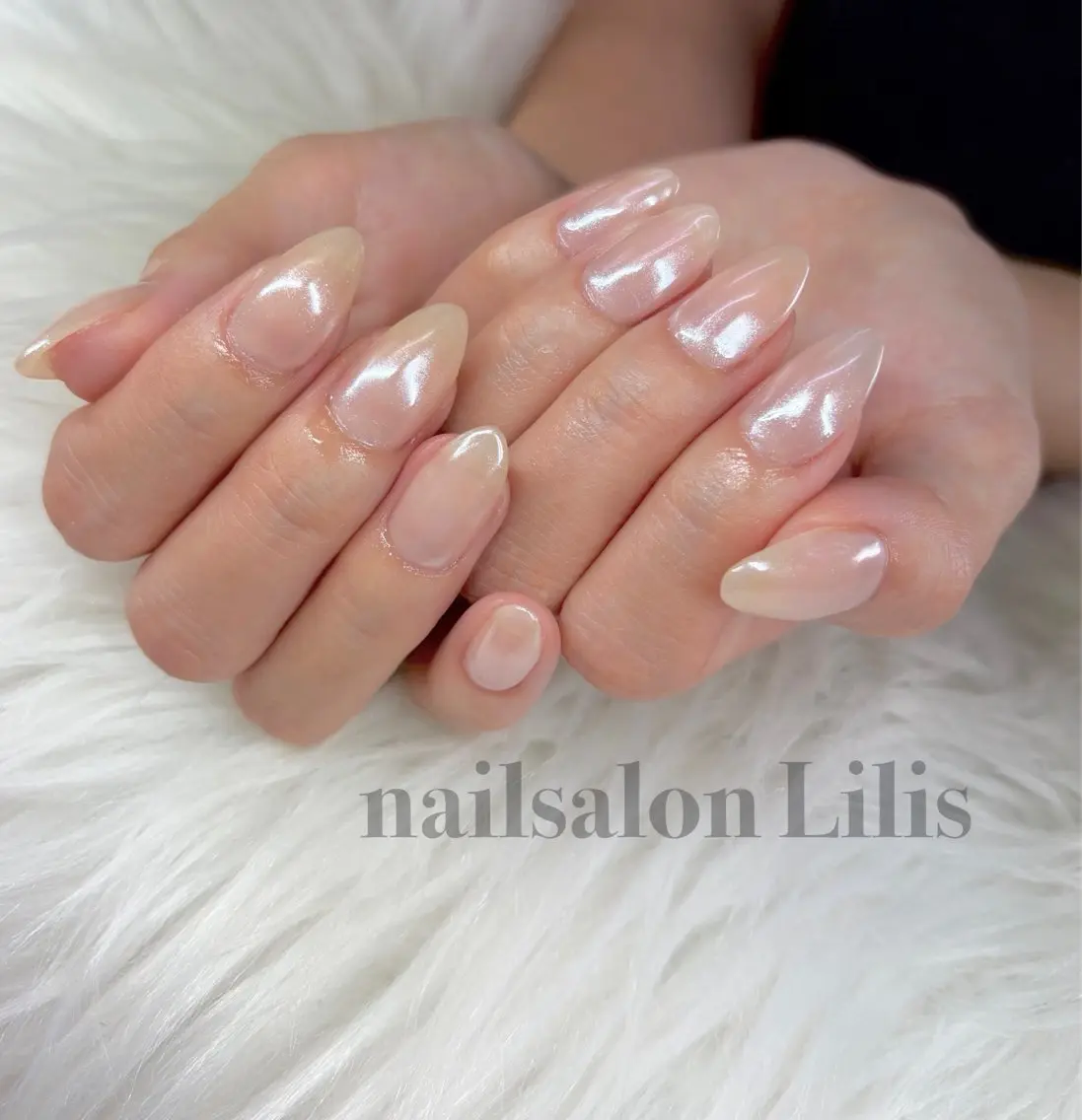 ネイル オーロラネイル ハンドネイル nailsalon Lilisのネイルデザイン